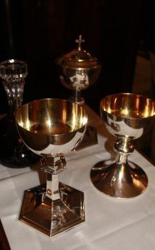 Chalices225X363